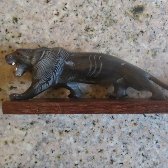 *Vintage* Carved Buffalo Horn PANTHER on Wood Base (F40) - Picture 6 of 9